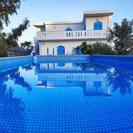 Villa Kara - Bed And Breakfast Μέση Εξωτερικό φωτογραφία