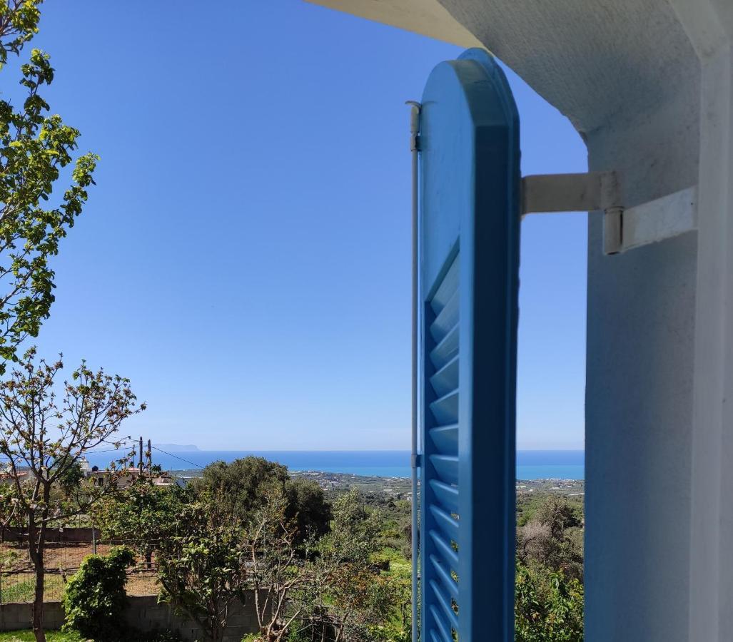 Villa Kara - Bed And Breakfast Μέση Εξωτερικό φωτογραφία